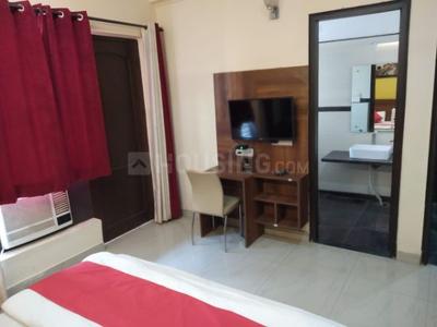 Bedroom Image of Ronit Girls PG in Sector 47