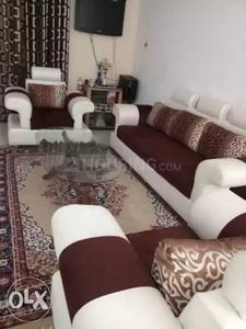 Gallery Cover Image of 6000 Sq.ft 3 BHK Independent House for buy in Husainganj for 23000000