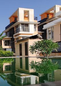 Gallery Cover Image of 2160 Sq.ft 3 BHK Villa for buy in Das Majumder Royal Meadows, Talegaon for 9900000