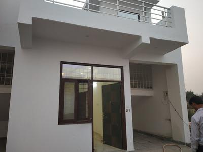 Gallery Cover Image of 640 Sq.ft 1 BHK Independent House for buy in Noida Extension for 2199000