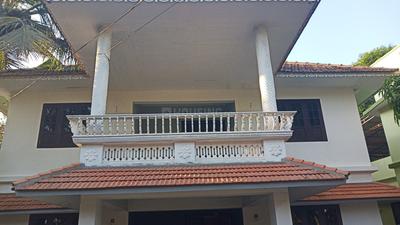 5 BHK Independent House