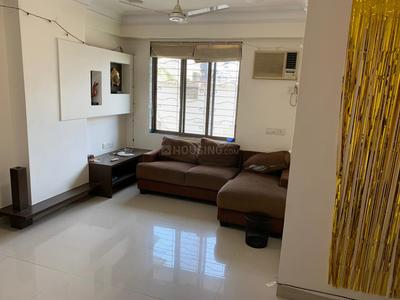 Gallery Cover Image of 1075 Sq.ft 2 BHK Apartment for rent in Aquarius Towers, Khar West for 85000