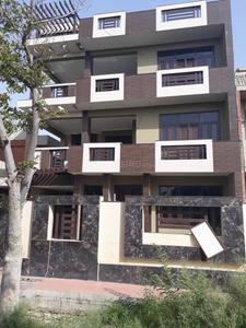 8 BHK Independent House