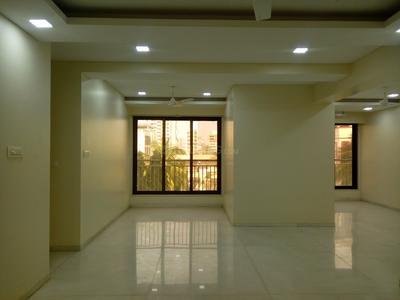 Gallery Cover Image of 1072 Sq.ft 2 BHK Apartment for buy in Chembur for 18500000