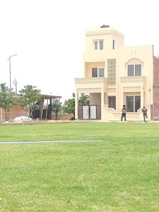Gallery Cover Image of Sq.ft Residential Plot for buy in Jankipuram Extension for 1700000