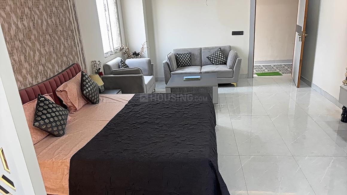 Royal Residency - Image 2