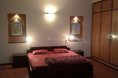 Gallery Cover Image of 3250 Sq.ft 4 BHK Independent Floor for buy in Anand Vihar for 50000000