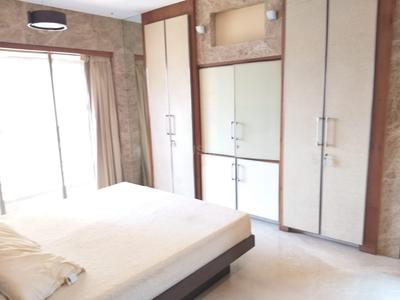 Gallery Cover Image of 1500 Sq.ft 3 BHK Apartment for buy in Andheri West for 36000000