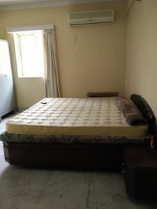 Gallery Cover Image of 2250 Sq.ft 4 BHK Apartment for rent in Cuffe Parade for 330000