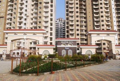 Gallery Cover Image of 915 Sq.ft 2 BHK Apartment for buy in Noida Extension for 3500000