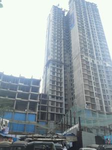 Gallery Cover Image of 1600 Sq.ft 3 BHK Apartment for buy in Kandivali West for 19900000