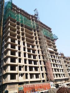 Gallery Cover Image of 700 Sq.ft 2 BHK Apartment for buy in Kandivali West for 12500000