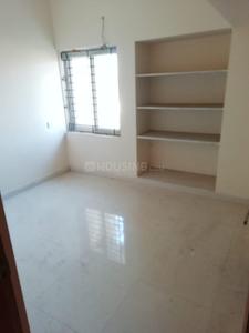 Gallery Cover Image of 720 Sq.ft 2 BHK Apartment for buy in Perumanttunallur for 2520000