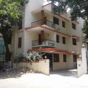 5 BHK Independent House