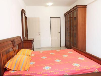 Gallery Cover Image of 1200 Sq.ft 3 BHK Apartment for buy in Ghatkopar West for 25700000