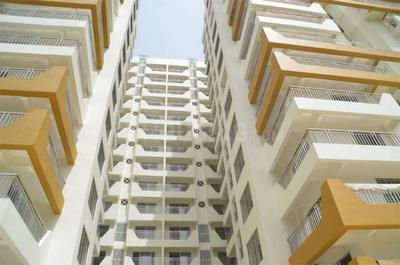 Gallery Cover Image of 2200 Sq.ft 3 BHK Apartment for buy in Shekhar Maple Woods, Lasudia Mori for 8000000