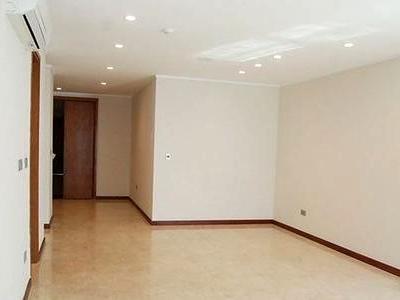 Gallery Cover Image of 1000 Sq.ft 2 BHK Apartment for buy in Kurla West for 21000000
