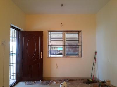 Gallery Cover Image of 610 Sq.ft 1 BHK Apartment for buy in Surappattu for 2684000