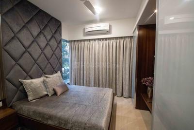 Gallery Cover Image of 738 Sq.ft 2 BHK Apartment for buy in Borivali East for 16000000
