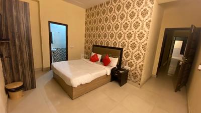 Bedroom Image of Cubic Stays Pvt Ltd in Sector 70