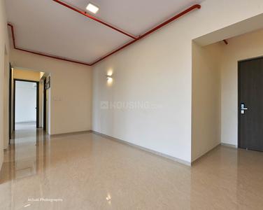 Gallery Cover Image of 1200 Sq.ft 2 BHK Apartment for buy in Mulund West for 22000000