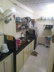 Gallery Cover Image of 950 Sq.ft 1 BHK Apartment for rent in Kandivali West for 40000