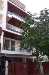 Gallery Cover Image of 1950 Sq.ft 3 BHK Independent Floor for buy in Sector 67 for 12500000