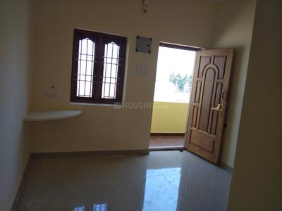 Gallery Cover Image of 500 Sq.ft 1 BHK Apartment for rent in Manimangalam for 5500