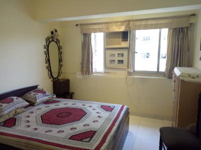 Gallery Cover Image of 600 Sq.ft 1 BHK Apartment for rent in Cuffe Parade for 110000