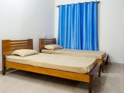 Gallery Cover Image of 950 Sq.ft 2 BHK Independent Floor for buy in Vaishali for 3870000