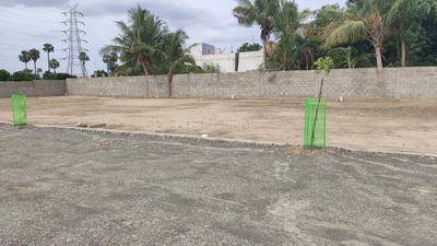 Gallery Cover Image of Sq.ft Residential Plot for buy in Thirunindravur for 950000
