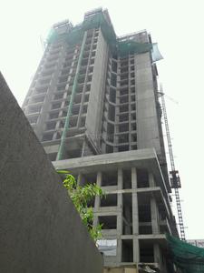 Gallery Cover Image of 825 Sq.ft 2 BHK Apartment for buy in Malad East for 16500000