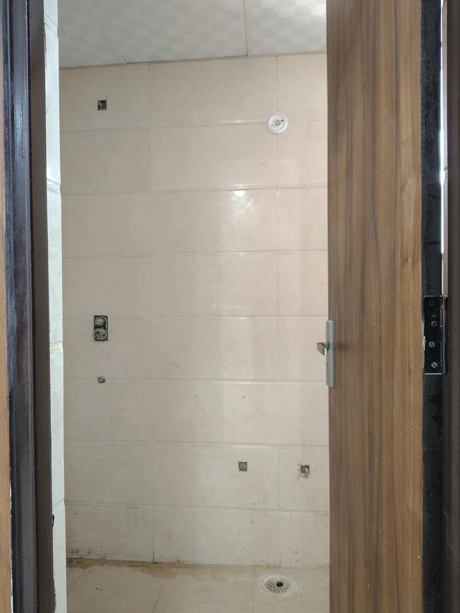 The Ultima 107 - Image 10