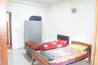 Bedroom Image of Shree Shyam PG in Sector 43