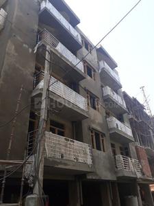 Gallery Cover Image of 900 Sq.ft 2 BHK Independent Floor for buy in Sector 16 for 4800000