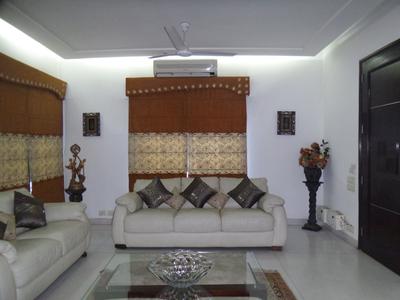 5+ BHK Independent House