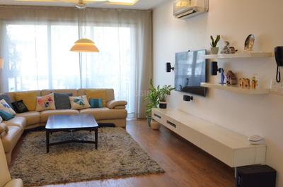 Gallery Cover Image of 2799 Sq.ft 4 BHK Independent Floor for buy in Safdarjung Enclave for 52000000