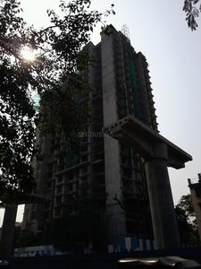 Gallery Cover Image of 800 Sq.ft 2 BHK Apartment for buy in Borivali West for 19500000