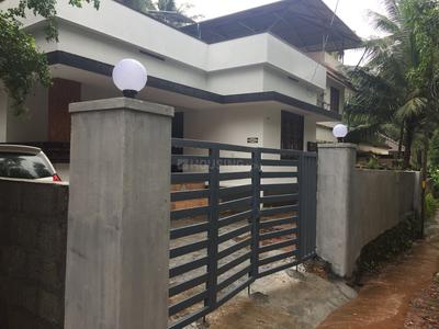 Gallery Cover Image of 1400 Sq.ft 3 BHK Independent House for buy in Thiruvannur for 5000000
