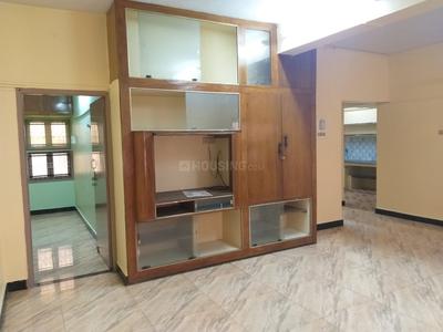 Gallery Cover Image of 950 Sq.ft 2 BHK Apartment for buy in Mylapore for 8000000