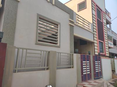 Gallery Cover Image of 150 Sq.ft 2 BHK Independent House for buy in Dondapudi for 3300000