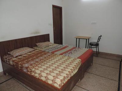 Bedroom Image of Madhuban PG in Borivali West