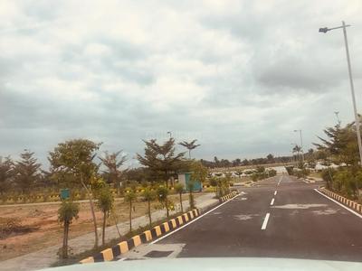 Gallery Cover Image of Sq.ft Residential Plot for buy in Thavarekere for 2731875