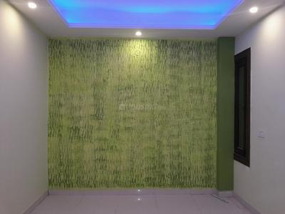Gallery Cover Image of 1250 Sq.ft 3 BHK Independent Floor for buy in Govindpuram for 2610000