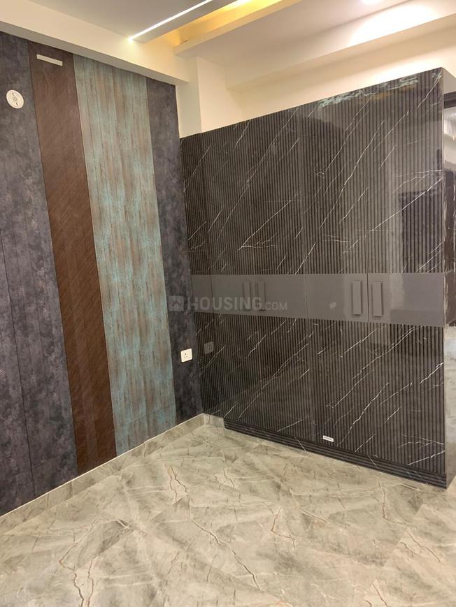 BHK 2110 Sqft Independent Floor for sale at Kaushambi