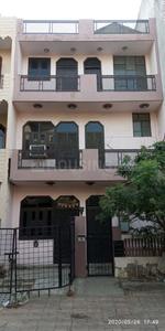 Gallery Cover Image of 1300 Sq.ft 2 BHK Independent Floor for rent in Delta II Greater Noida for 9000