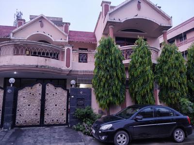 Gallery Cover Image of 7000 Sq.ft 3 BHK Villa for buy in Rohit Vihar for 27500000
