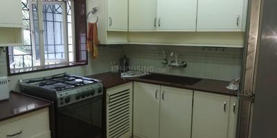 Gallery Cover Image of 950 Sq.ft 2 BHK Apartment for rent in Bandra East for 120000