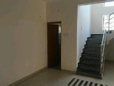 Gallery Cover Image of 600 Sq.ft 1 BHK Independent House for buy in Guduvancheri for 2750000