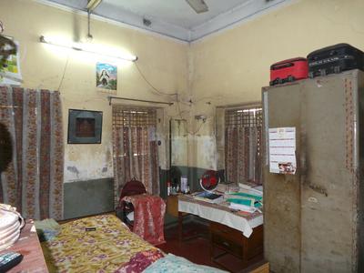 5+ BHK Independent House